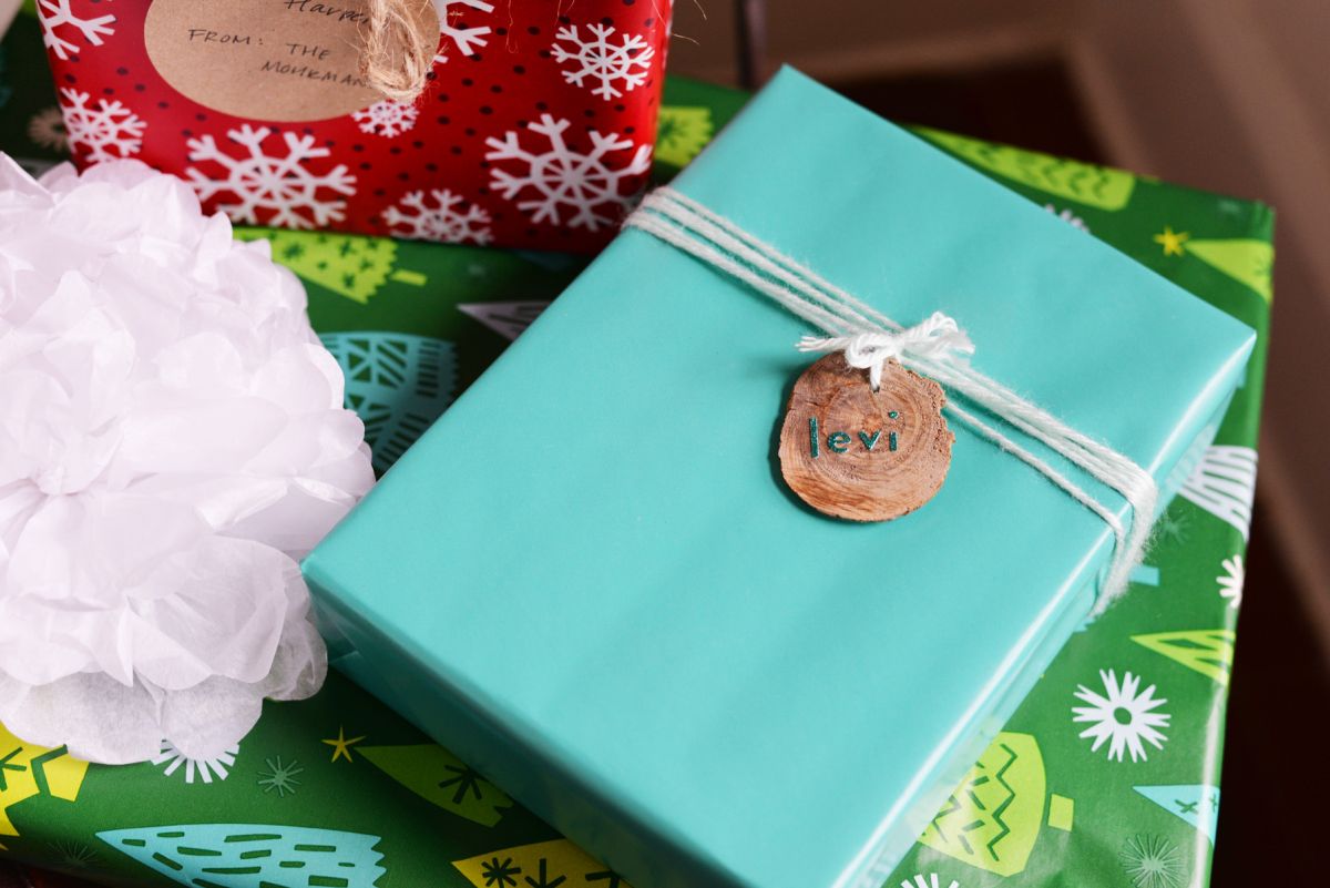 Diy wooden gift tags finished